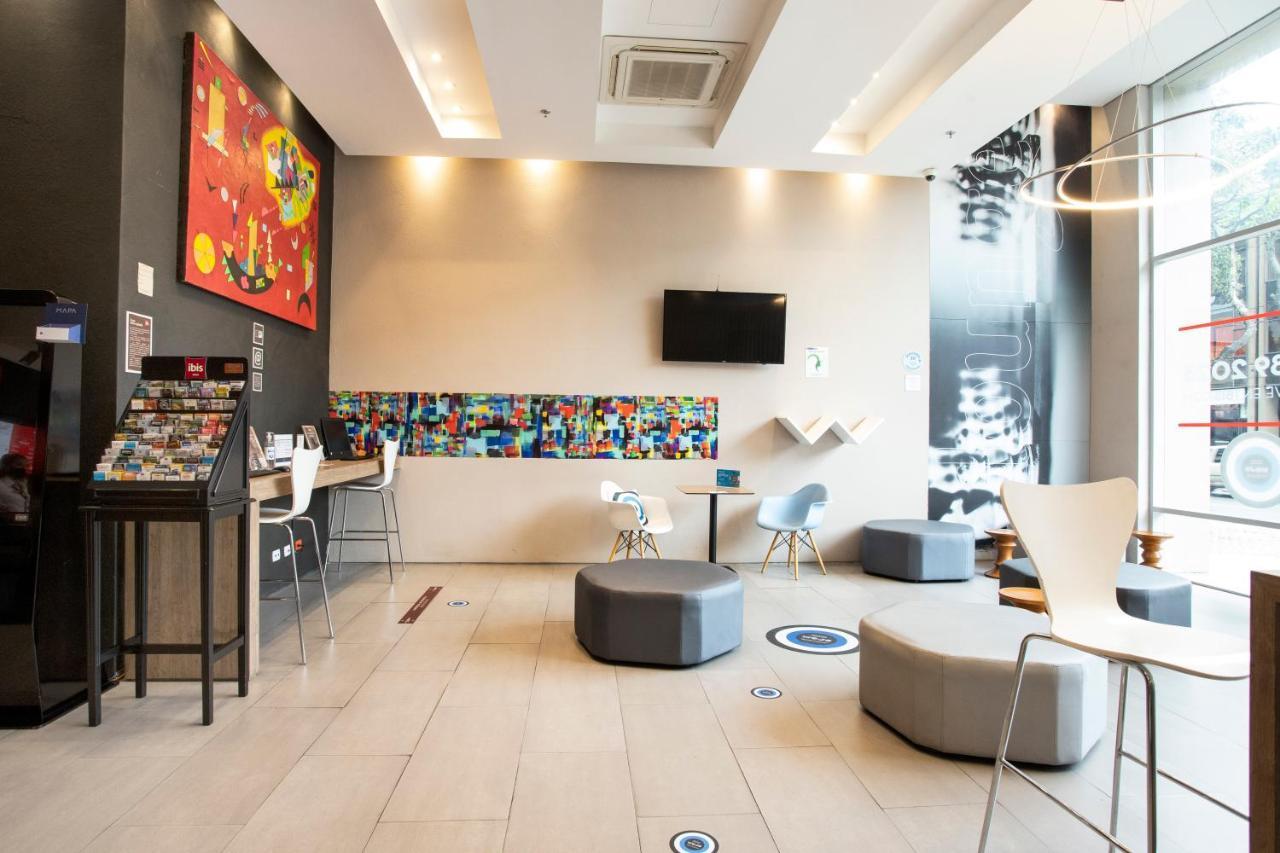 Hotel Ibis Cali Granada Buitenkant foto