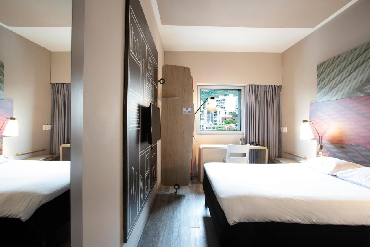 Hotel Ibis Cali Granada Buitenkant foto